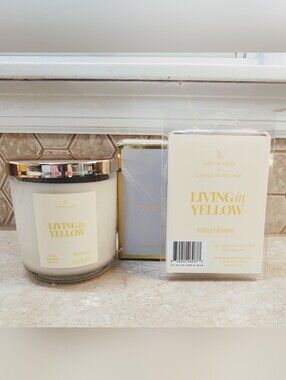 NIB Life In Lilac Soy Wax Candle & Wax Melts
